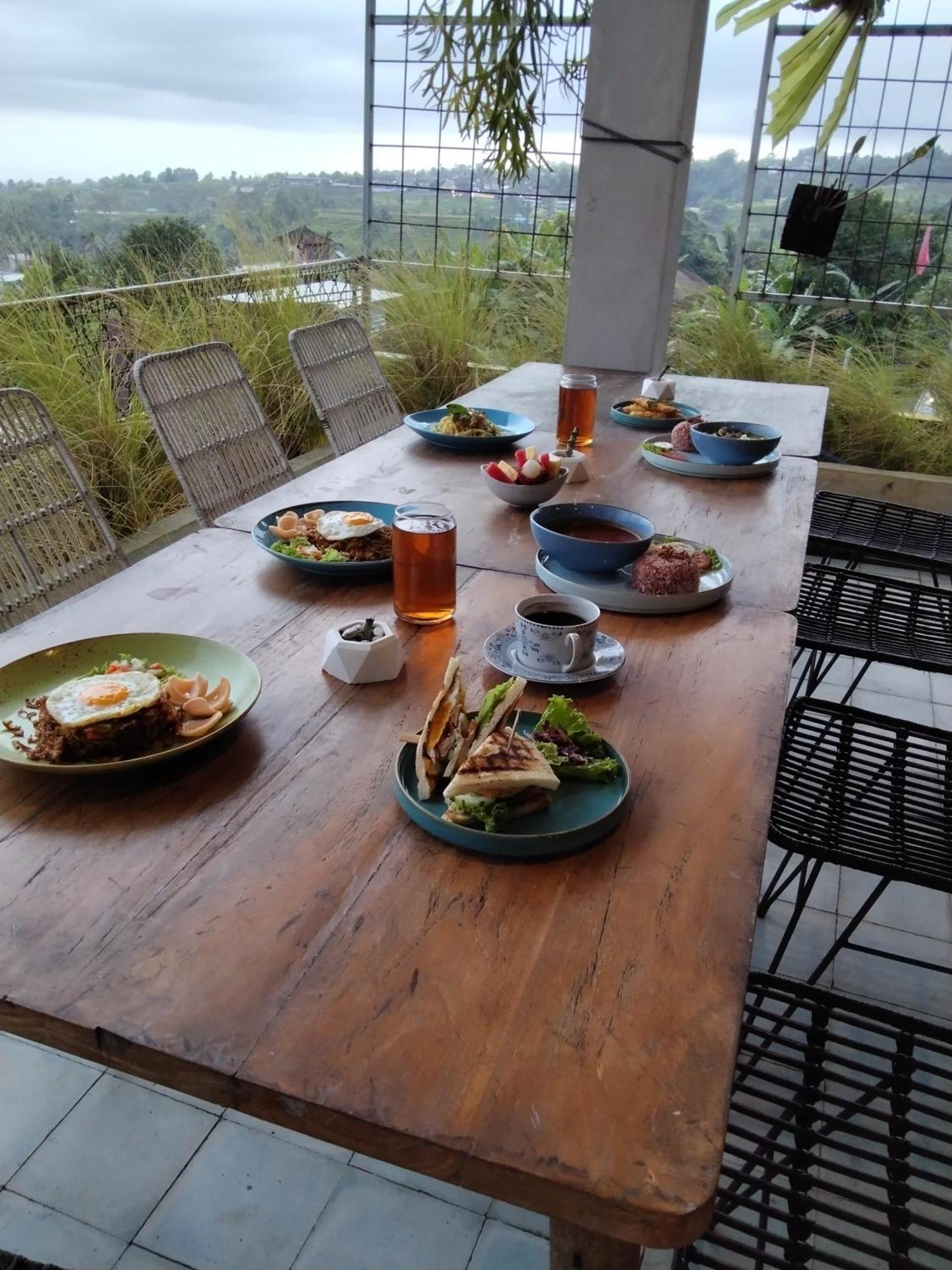 Gunza Bed And Breakfast Jatiluwih Esterno foto